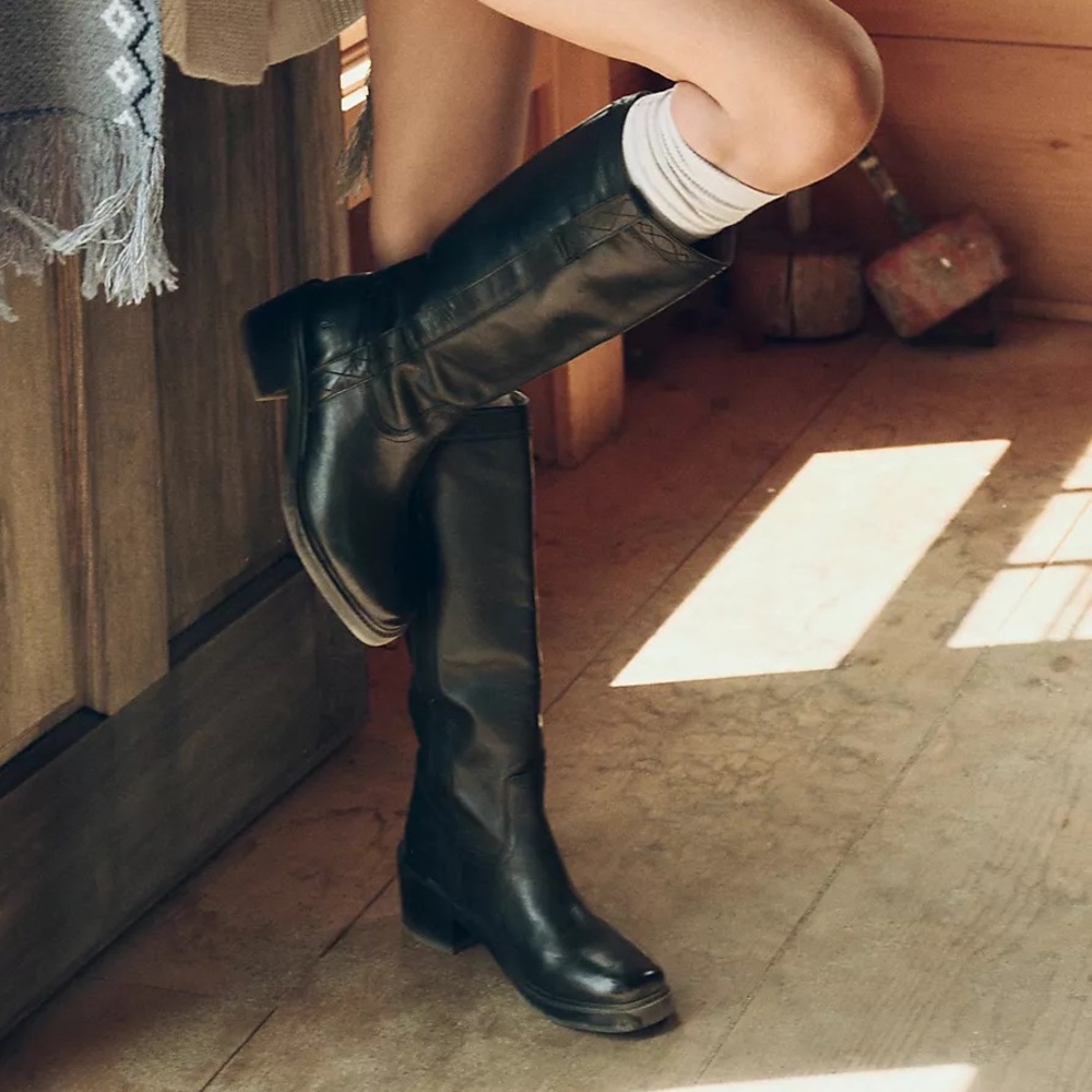 Frye Kate Pull-On Boots